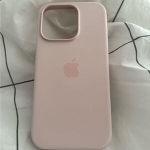 Apple Soft Blush MagSafe iPhone 15pro Case
